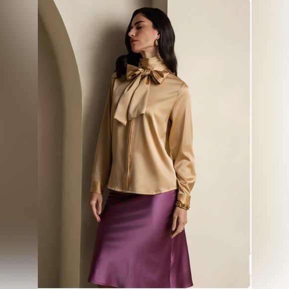 Silksilky | 19Momme Champagne Silk Long Sleeve Bow Tie Blouse in Size L - Picture 4 of 4